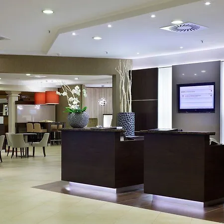 Courtyard By Marriott Maschsee