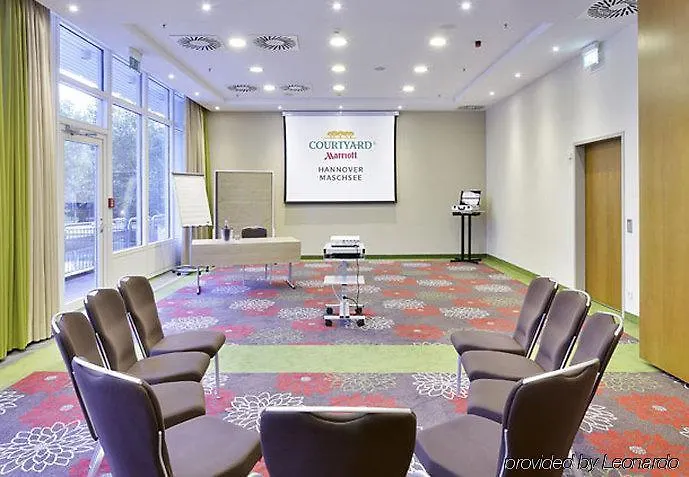 Szálloda Courtyard By Marriott Maschsee