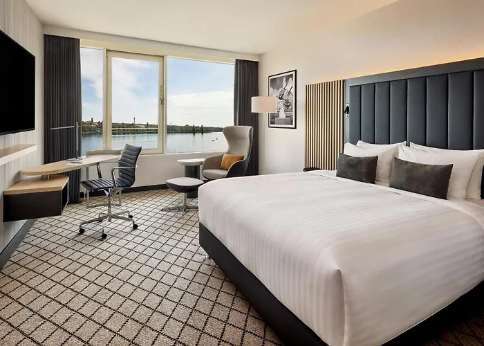 Szálloda Courtyard By Marriott Maschsee