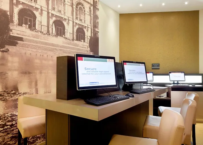 Courtyard By Marriott Maschsee Szálloda Hannover