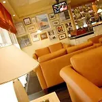 Courtyard By Marriott Maschsee 4*