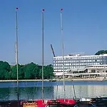 Courtyard By Marriott Maschsee 4* Hanovre
