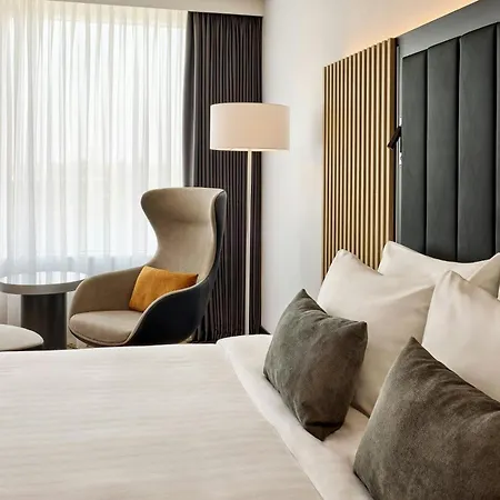 Courtyard By Marriott Maschsee 4* Hannover