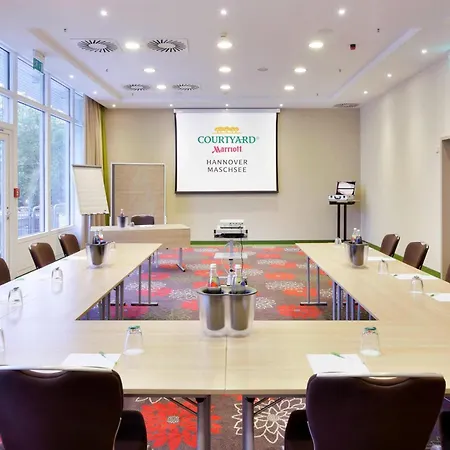 Courtyard By Marriott Maschsee 4* Hanôver