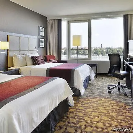 Courtyard By Marriott Maschsee Szálloda 4*