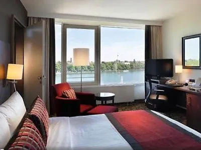Courtyard By Marriott Maschsee 4* Hanower
