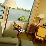 Courtyard By Marriott Maschsee