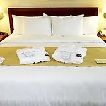 Courtyard By Marriott Maschsee