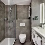 Hotel Courtyard By Marriott Maschsee 4*