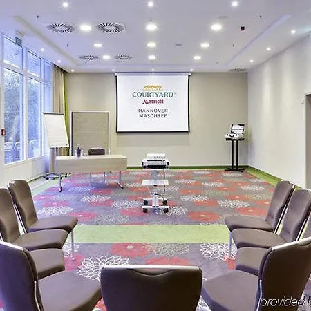 Hotel Courtyard By Marriott Maschsee