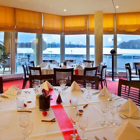 Hotel Courtyard By Marriott Maschsee Hanóver