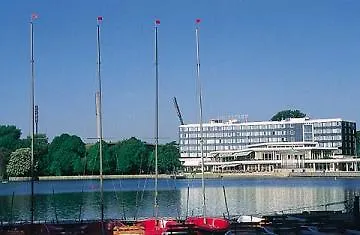 Courtyard By Marriott Maschsee 4* Hanóver
